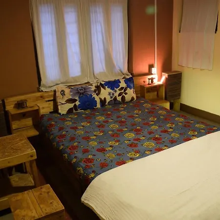 Happy Donkey hostel-3